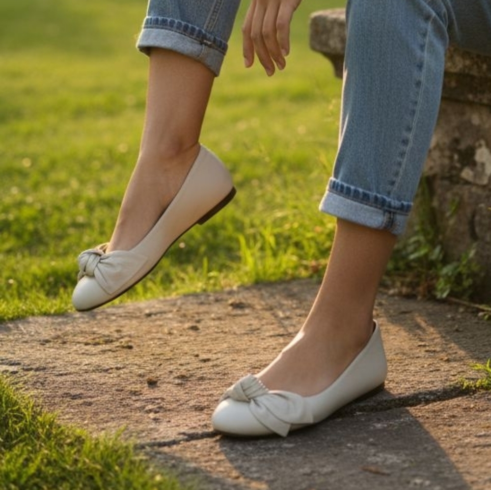 French Sole Cream Flats with Knotted Bow